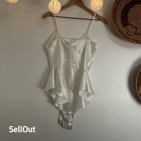 Victoria's Secret Ivory Lace Satin Teddy Bodysuit Size M Vintage - Picture 2 of 4